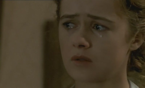 《沉默如海》:改编谈及少女与军官的柏拉图神