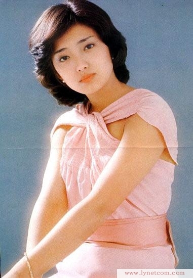 石田光 性感写真图片