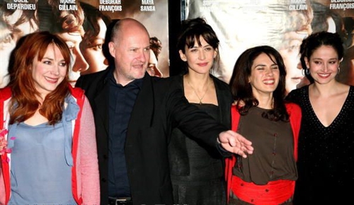 二战<em>间谍片</em>《敌后<em>女</em>英雄》首映,苏菲·玛索等