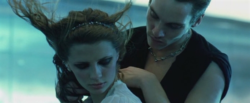 帘子 对电影《魔界重生》的一句话影评 电影短