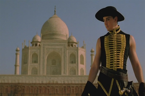 《坠入》--请不要把 现实世界的残酷 带入 童贞的国度