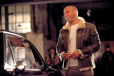 电影叫什么什么特工的,男主角开始特别怂,后来