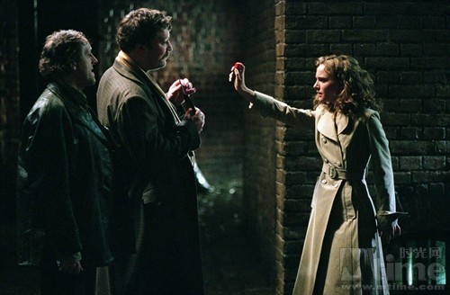 V字仇杀 – 《V字仇杀队》影评