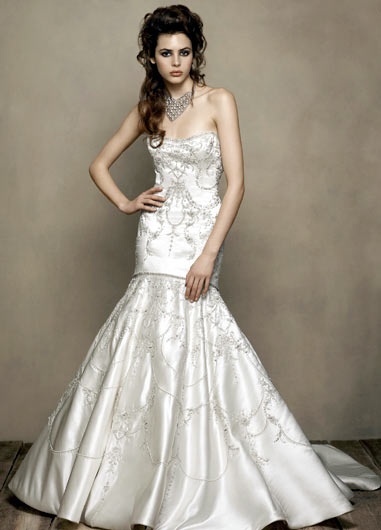 最新款的婚纱_2021年最新款婚纱礼服(3)