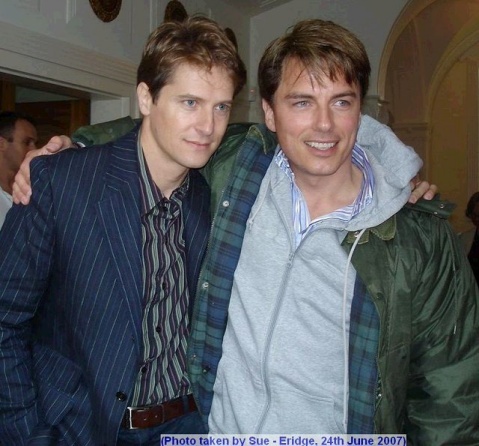 欧美同性恋明星情侣照