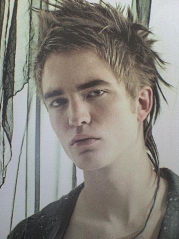 吸血鬼男孩--罗伯特.帕丁森<em>robert pattinson</em> 暮.