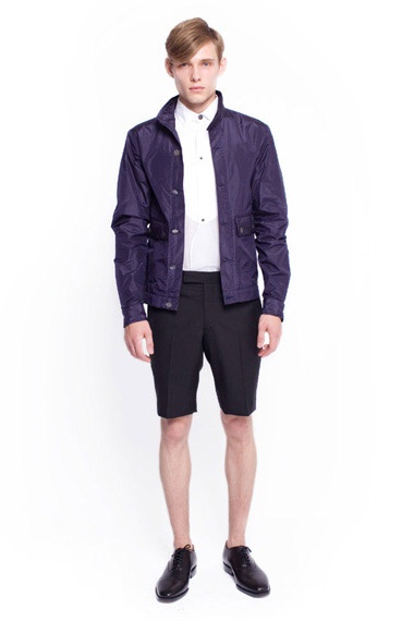 夏天来了,小伙子们都来<em>做短裤</em>男.