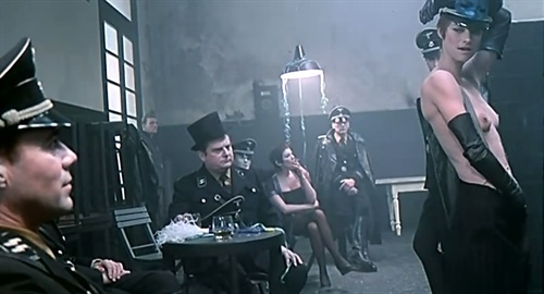 《夜间守门人》的“惊世情”