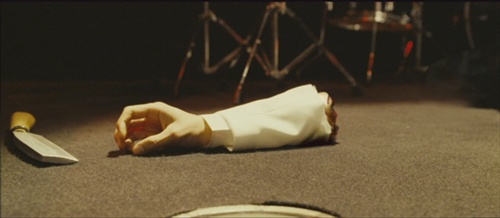 《新宿事件》:大哥,太傻太天真