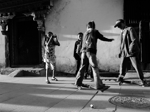 纸飞机 行走 电影