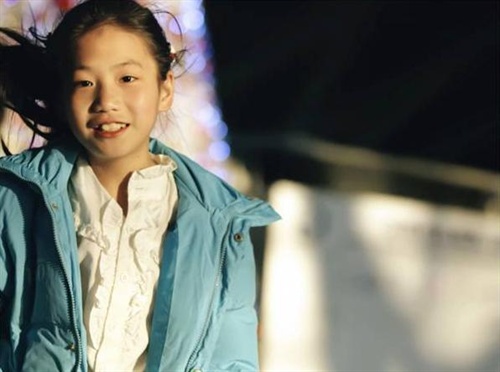 轮滑少女--苏菲浅 <em>女人我最大 电影</em>