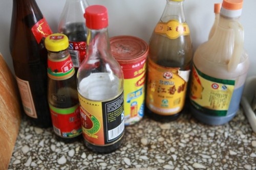 桑兰博客撰文炮轰小保姆 网上公布其身份证号