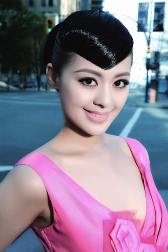 80后新锐美女 <em>王</em>力可风姿欣赏(组图) <em>美色</em>无边