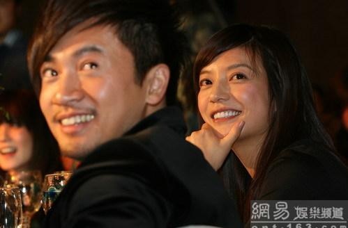 赵薇街头范儿是作假,RP猛料爆V命天子呛辣八