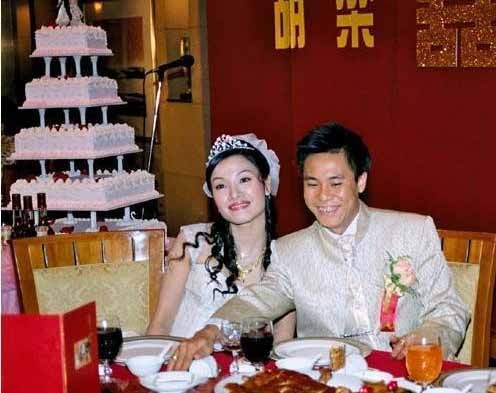 国足<em>老婆</em>哪一个<em>不是</em>大<em>美女</em> 时时刻刻 电影