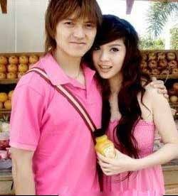 国足<em>老婆</em>哪一个<em>不是</em>大<em>美女</em> 时时刻刻 电影