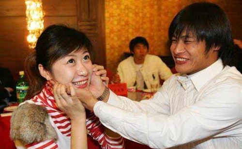 国足<em>老婆</em>哪一个<em>不是</em>大<em>美女</em> 时时刻刻 电影