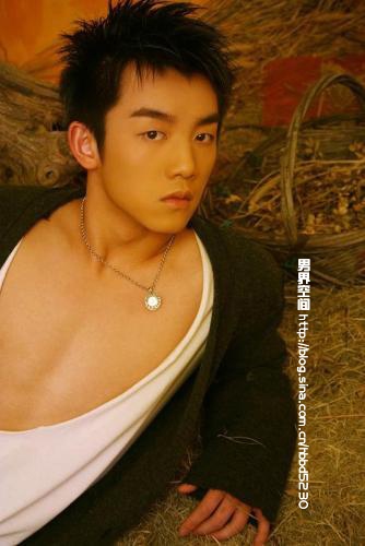 人人熟悉的邻家帅哥