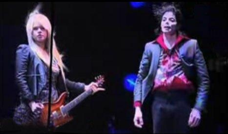 『就是这样』里面那个<em>女电吉他手</em>叫什么? 昆明