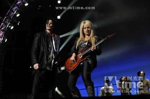 就是这样』里面那个<em>女电吉他手</em>叫什么? 昆明电