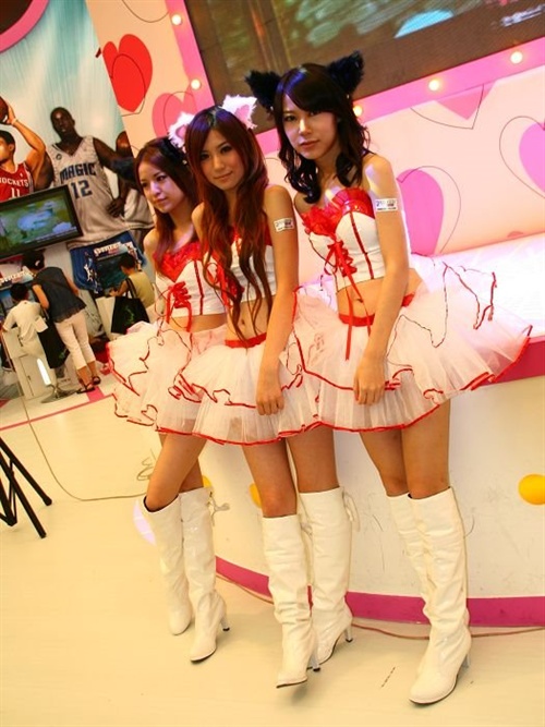 chinajoy 2009 波涛胸涌,各种装扮来势胸胸!