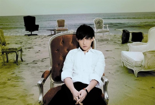 眼色」在台湾金曲奖获赏识;同年举行的《林宥