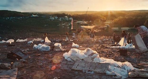 《制造伍德斯托克音乐节》:音乐之外。并无新