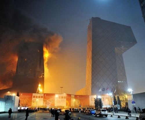 央视着火搞的我早晨迟到。 正经事 电影