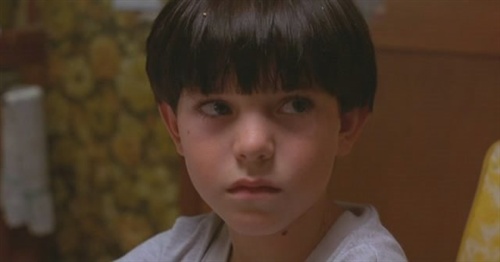 《神秘肌肤》---孪童癖,伤痕累累的神秘肌肤!