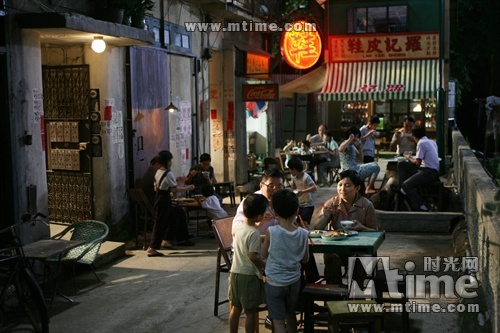 你还记得么?那些香港电影中熟悉的街景 怀旧的