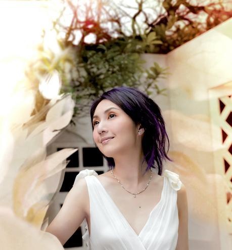 大笑姑婆--杨千嬅--小城大事 粤式音乐 电影