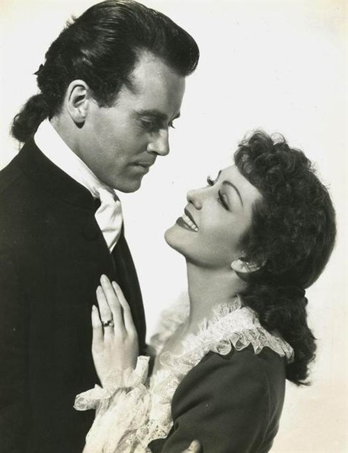 电影世家中的一对父女--亨利·方达 简·方达