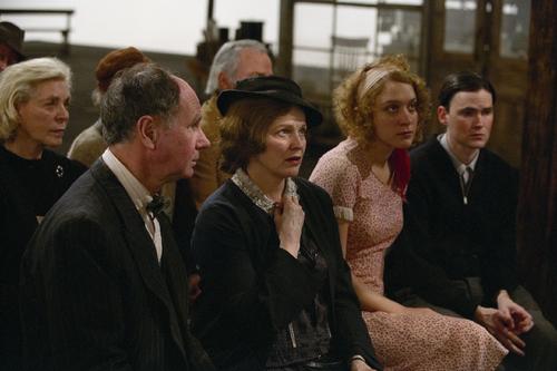 狗镇/Dogville(2003) 电影图片 剧照 #25 大图 2658X1772