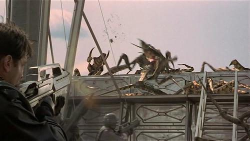 �Ǻ�ս��/Starship Troopers(1997) ��ӰͼƬ ���� #06 ��ͼ 736X416