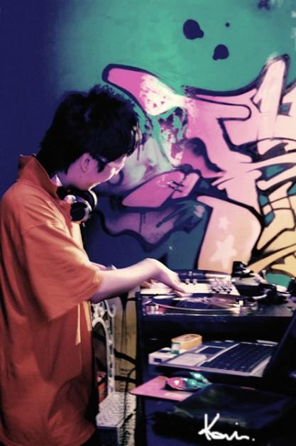 dj kev