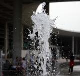 跳高的水
