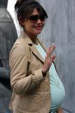13482_Katie_Holmes_pregnant_out_in_West_