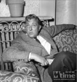 Jacques TATI