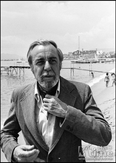 Fernando REY