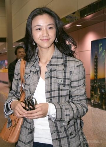 汤唯抵达台湾