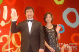 主持人  久保纯子和琼·川平