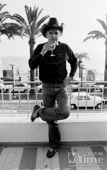 Dennis HOPPER