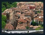 over-roofs-moustiers-marie
