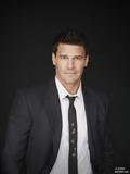 bones_03-david-singles-black_0102_rjwf