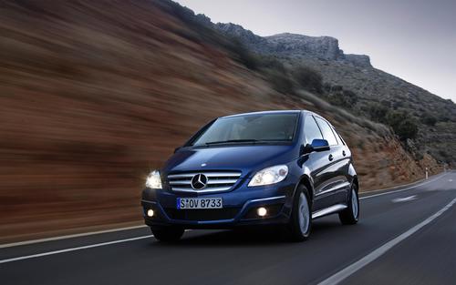 2009-Mercedes-Benz-B170-NGT-06