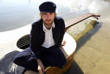 Guitar Boat (2)