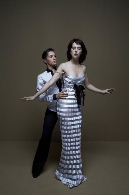 艾玛·德考尼斯Emma de Caunes