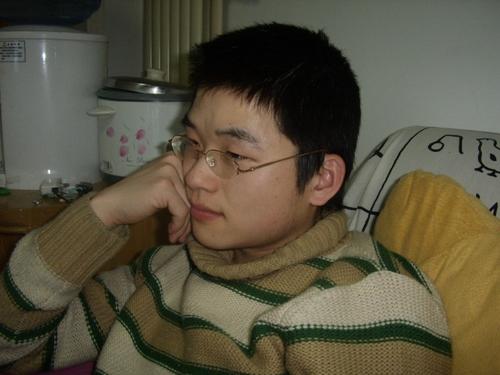 难得正经