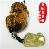 红虎眼吊坠1
