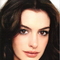 Anne_Hathaway04